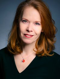 Portraitfoto Martina Koppelstetter - Dozentin Musiktheater/Operngesang