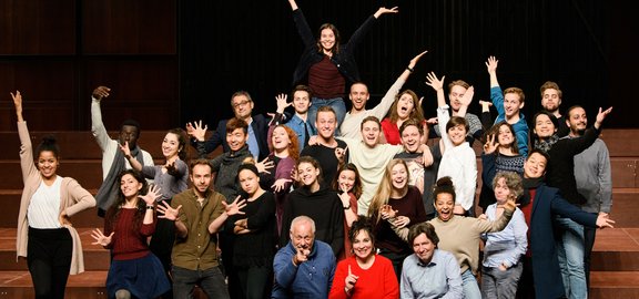 Das Ensemble von "Happy birthday, Lenny" (Foto: Jean-Marc Turmes)